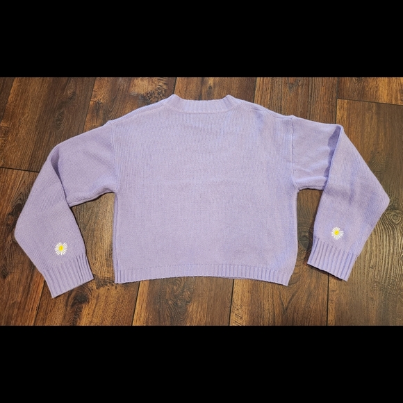 Beautiful Daisy Knit Cardigan - Picture 9 of 16